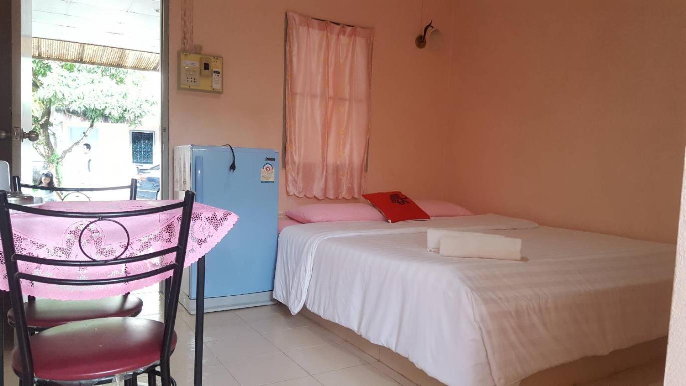 Montra Guesthouse Ranong Luaran gambar